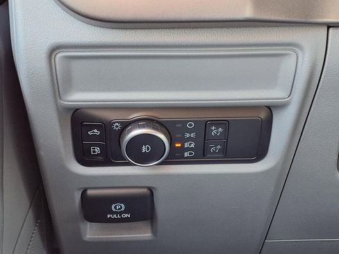 Used 2025 Ford F150 XLT w/ Equipment Group 301A Standard image 18