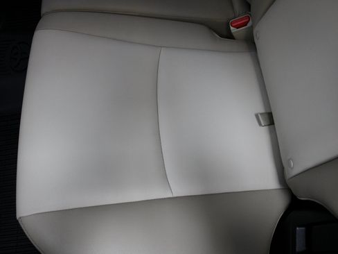 Used 2021 Toyota 4Runner SR5 Premium image 17