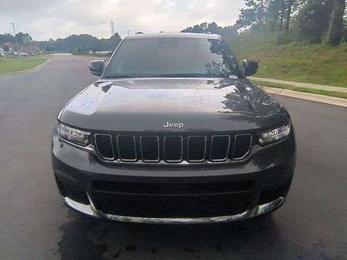 New 2025 Jeep Grand Cherokee L Laredo w/ Luxury Tech Group I AWD/4WD image 18