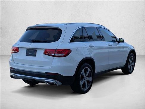 Used 2017 Mercedes-Benz GLC 300 image 3