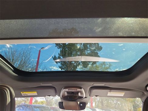 Used 2021 Volvo XC60 T5 Inscription image 18