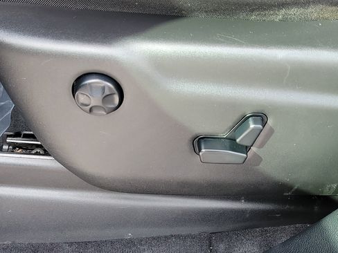 Used 2020 Jeep Grand Cherokee High Altitude image 19