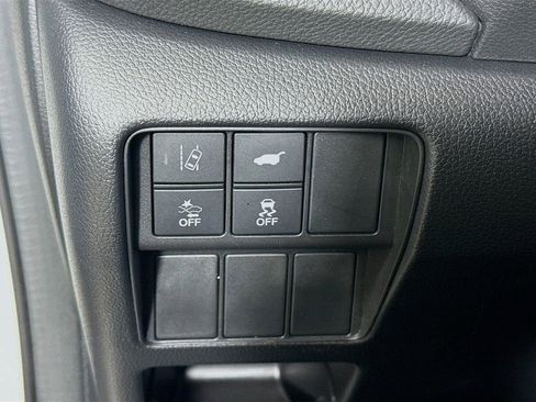 Used 2018 Honda CR-V Touring image 10