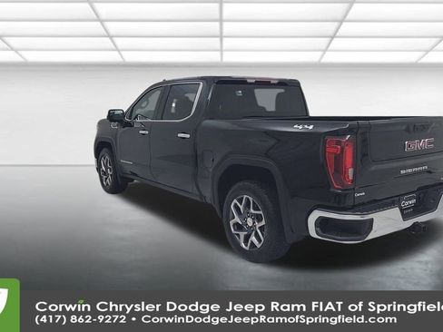 Used 2022 GMC Sierra 1500 SLT w/ SLT Convenience Package image 11