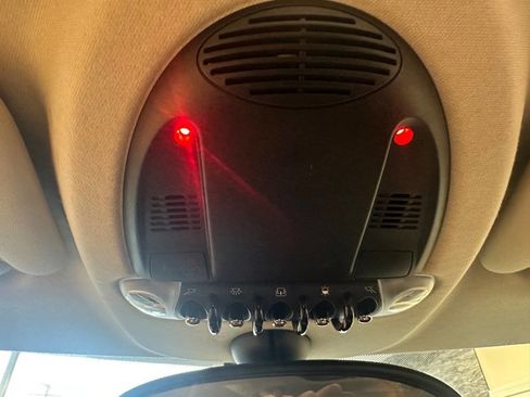 Used 2014 MINI Cooper Paceman S image 16