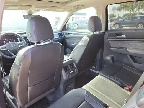 Used 2023 Volkswagen Atlas SEL AWD/4WD image 12
