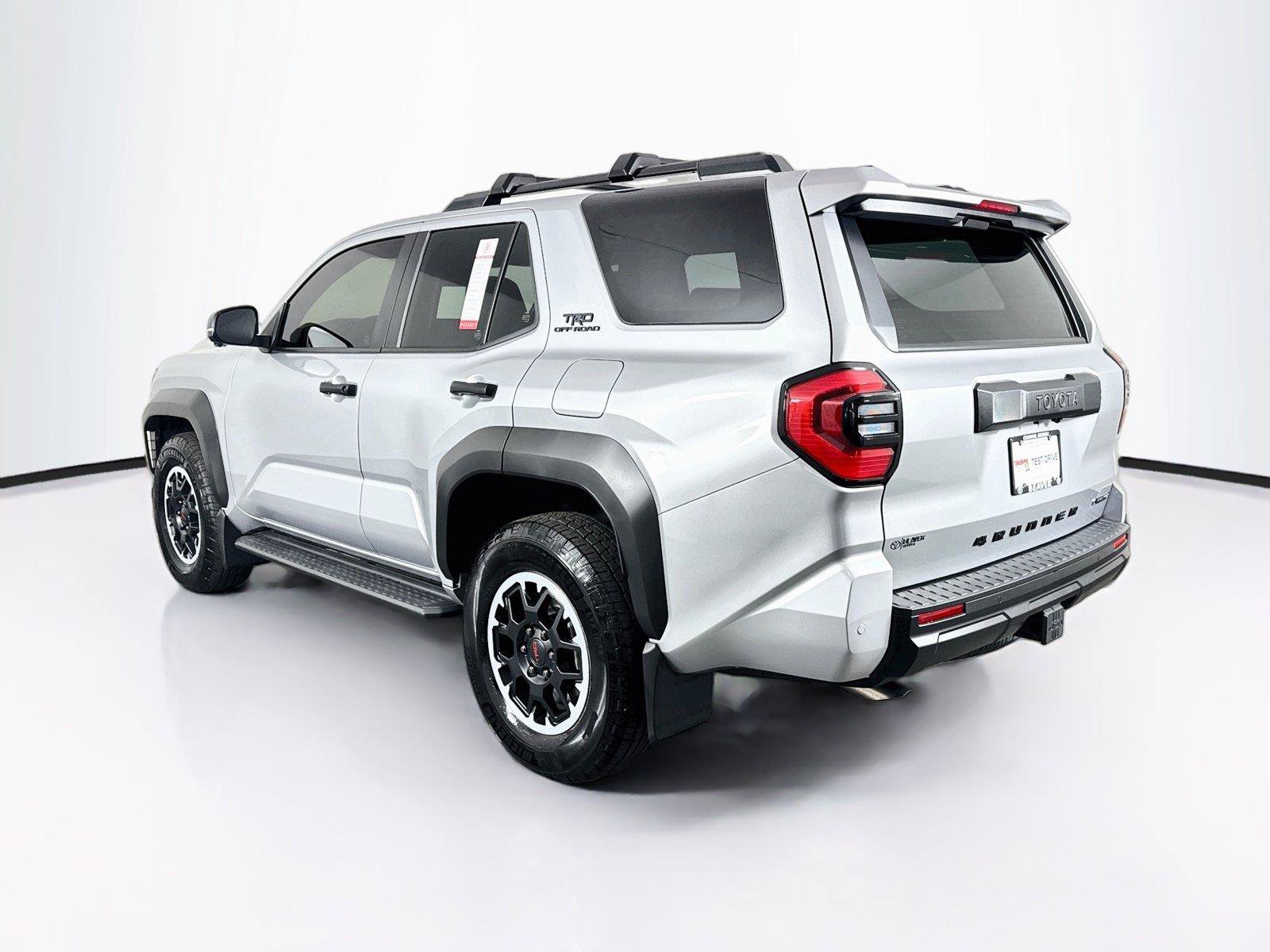Certified 2025 Toyota 4Runner TRD Off-Road Premium AWD/4WD image 13