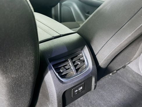 Used 2025 Chevrolet Blazer LT image 25