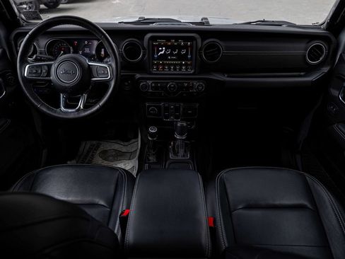 Used 2023 Jeep Wrangler Unlimited Sahara w/ Cold Weather Group AWD/4WD image 30