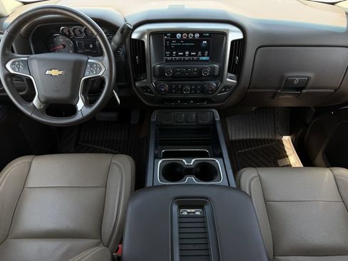 Used 2018 Chevrolet Silverado 1500 LT w/ Texas Edition RWD image 12