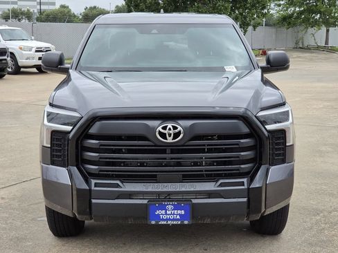 Used 2025 Toyota Tundra SR AWD/4WD image 3
