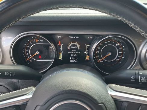 Used 2021 Jeep Wrangler Unlimited Sahara w/ LED Lighting Group AWD/4WD image 20
