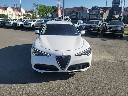 Used 2019 Alfa Romeo Stelvio AWD image 2