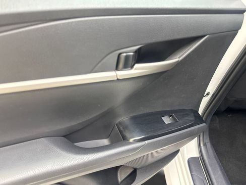 Used 2025 Toyota Camry LE FWD image 39