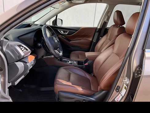 Used 2019 Subaru Forester Touring AWD/4WD image 2