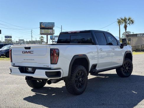 Used 2024 GMC Sierra 2500 AT4 w/ AT4 Premium Plus Package image 6