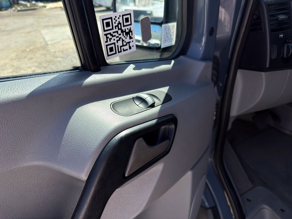 Used 2018 Mercedes-Benz Sprinter 2500 image 22