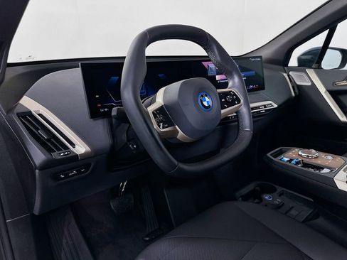 Used 2024 BMW iX xDrive50 w/ Premium Package AWD/4WD image 9