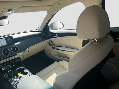 Used 2023 Kia Stinger GT-Line w/ Sun & Sound Package image 24
