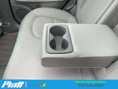 Used 2017 Kia Soul EV + w/ Sun & Fun Package image 42