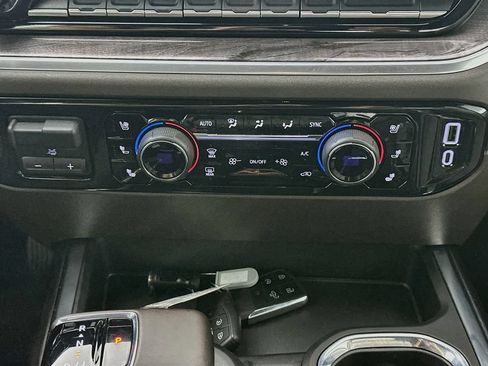 Used 2025 Chevrolet Silverado 1500 LTZ w/ Technology Package AWD/4WD image 18