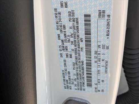 New 2025 Ford Escape SE image 18