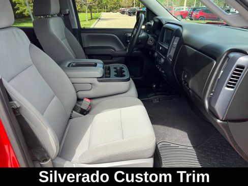 Used 2018 Chevrolet Silverado 1500 Custom w/ Custom Value Package AWD/4WD image 19