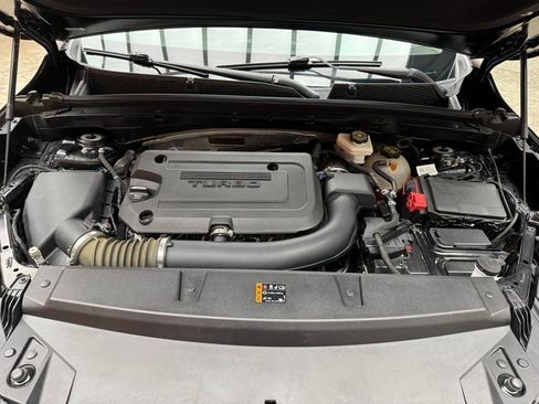 Used 2023 Buick Envision Essence image 27