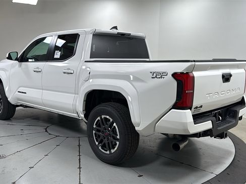 New 2025 Toyota Tacoma TRD Sport image 7