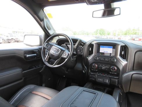 Used 2021 GMC Sierra 1500 AT4 w/ AT4 Preferred Package AWD/4WD image 28