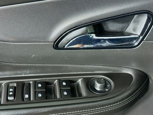 Used 2020 Buick Encore Preferred image 23