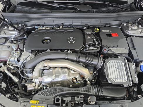 New 2026 Mercedes-Benz GLB 250 image 31