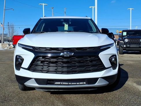 New 2026 Chevrolet Blazer LT w/ Convenience Package image 2