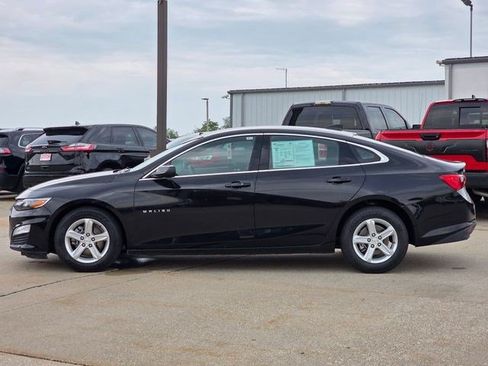 Used 2024 Chevrolet Malibu LT FWD image 5