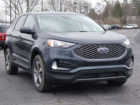 Used 2024 Ford Edge SEL w/ Convenience Package image 8