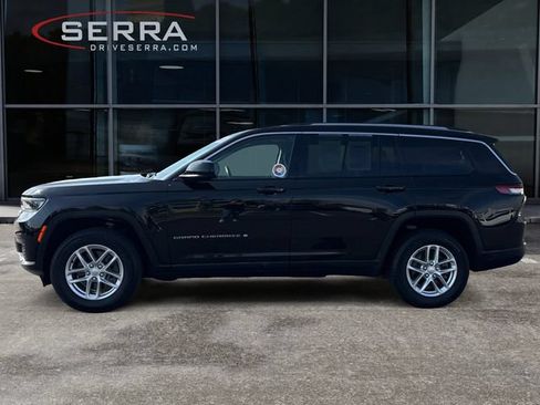 Used 2022 Jeep Grand Cherokee L Laredo w/ Luxury Tech Group I AWD/4WD image 2
