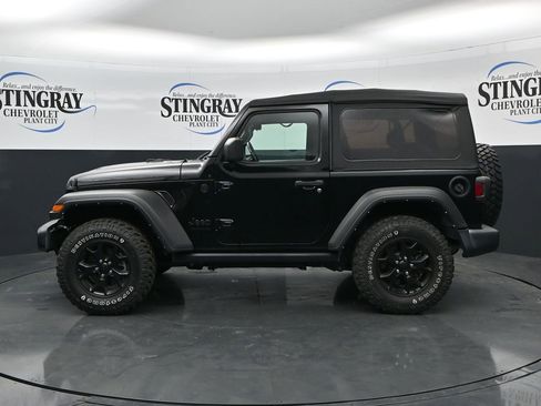 Used 2022 Jeep Wrangler Sport AWD/4WD image 4