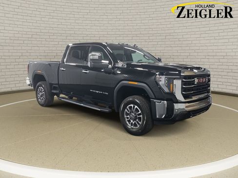 New 2025 GMC Sierra 2500 SLT w/ SLT Premium Package image 3