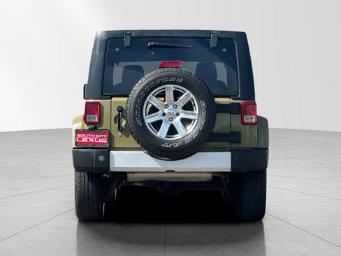 Used 2013 Jeep Wrangler Unlimited Sahara w/ Connectivity Group AWD/4WD image 5