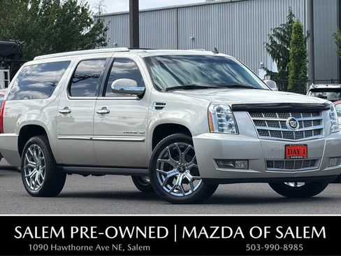 Used 2013 Cadillac Escalade ESV Platinum AWD/4WD image 1