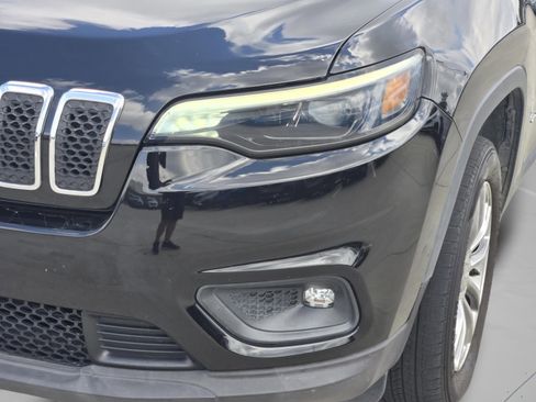 Used 2019 Jeep Cherokee Latitude Plus AWD/4WD image 29