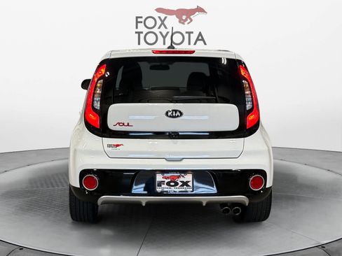 Used 2019 Kia Soul ! FWD image 5