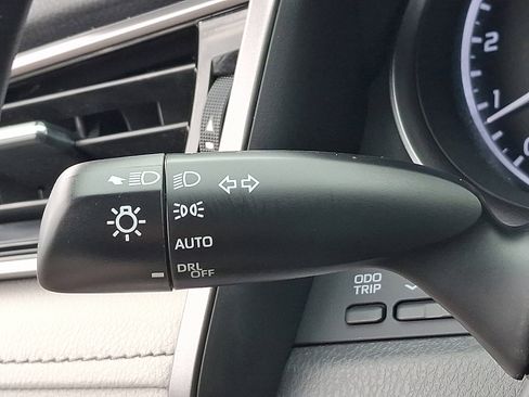 Certified 2023 Toyota Camry SE image 27