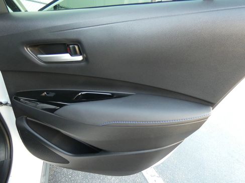 Used 2020 Toyota Corolla XSE image 41