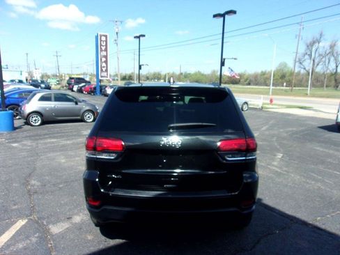 Used 2015 Jeep Grand Cherokee Laredo w/ Quick Order Package 23E image 6