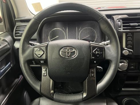 Used 2021 Toyota 4Runner TRD Off-Road Premium image 14