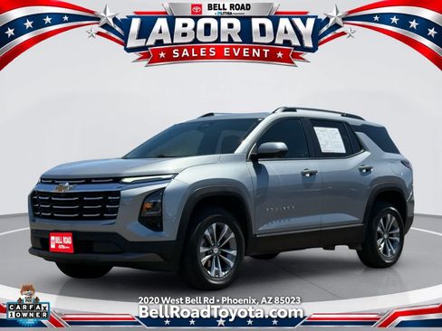 Used 2025 Chevrolet Equinox LT w/ Convenience Package II FWD image 1