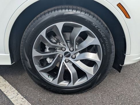 New 2026 Lincoln Aviator 2WD w/ Jet Appearance Package image 10