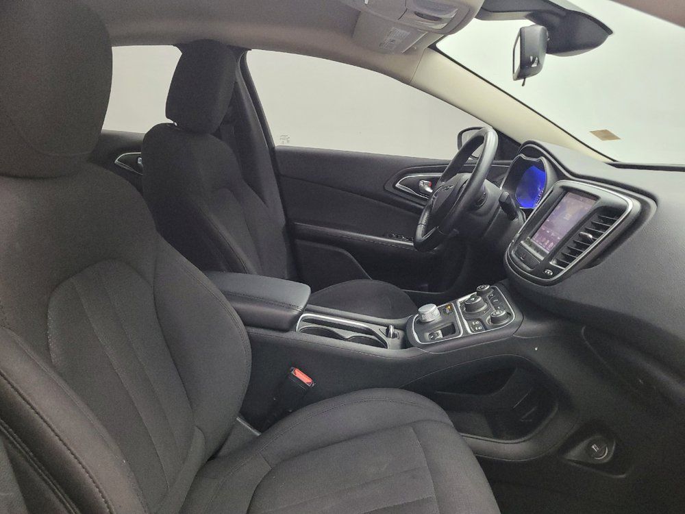 Used 2015 Chrysler 200 Limited FWD image 21