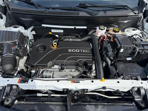 Used 2021 Chevrolet Equinox LS image 20